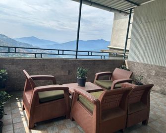 The Hill Castle - Gangtok - Balcony