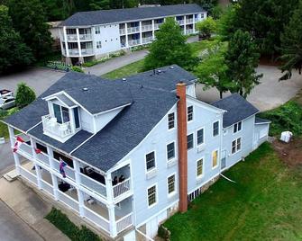 South Landing Inn - Niagara-on-the-Lake - Building