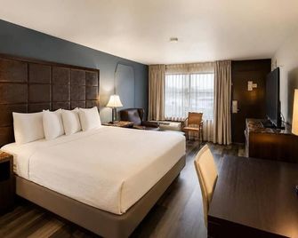 Nexstay Grand Hotel & Conference Center - Tyler