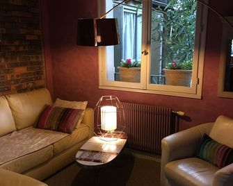 Hotel Victor Hugo - דיז'ון - סלון