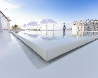 White 1903 - Rooftop Pool & Luxury Rooms - Ischia - Piscina