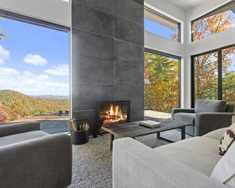 Lost Ridge - Lenoir - Living room