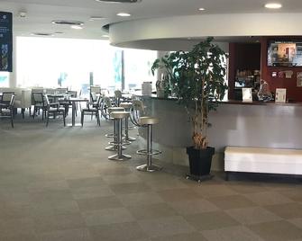 Hôtel Le Palladior Voiron - Voiron - Front desk