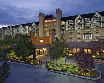 Sheraton Framingham Hotel & Conference Center - Framingham - Building