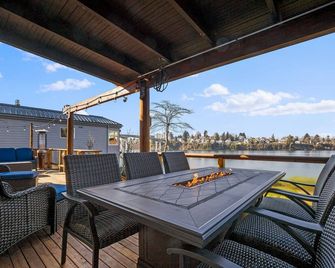 Waterfront Beach Cottage - Bremerton - Balkon