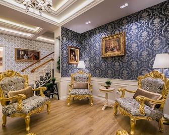 Legacy Boutique Hotel - Korçë - Lobby