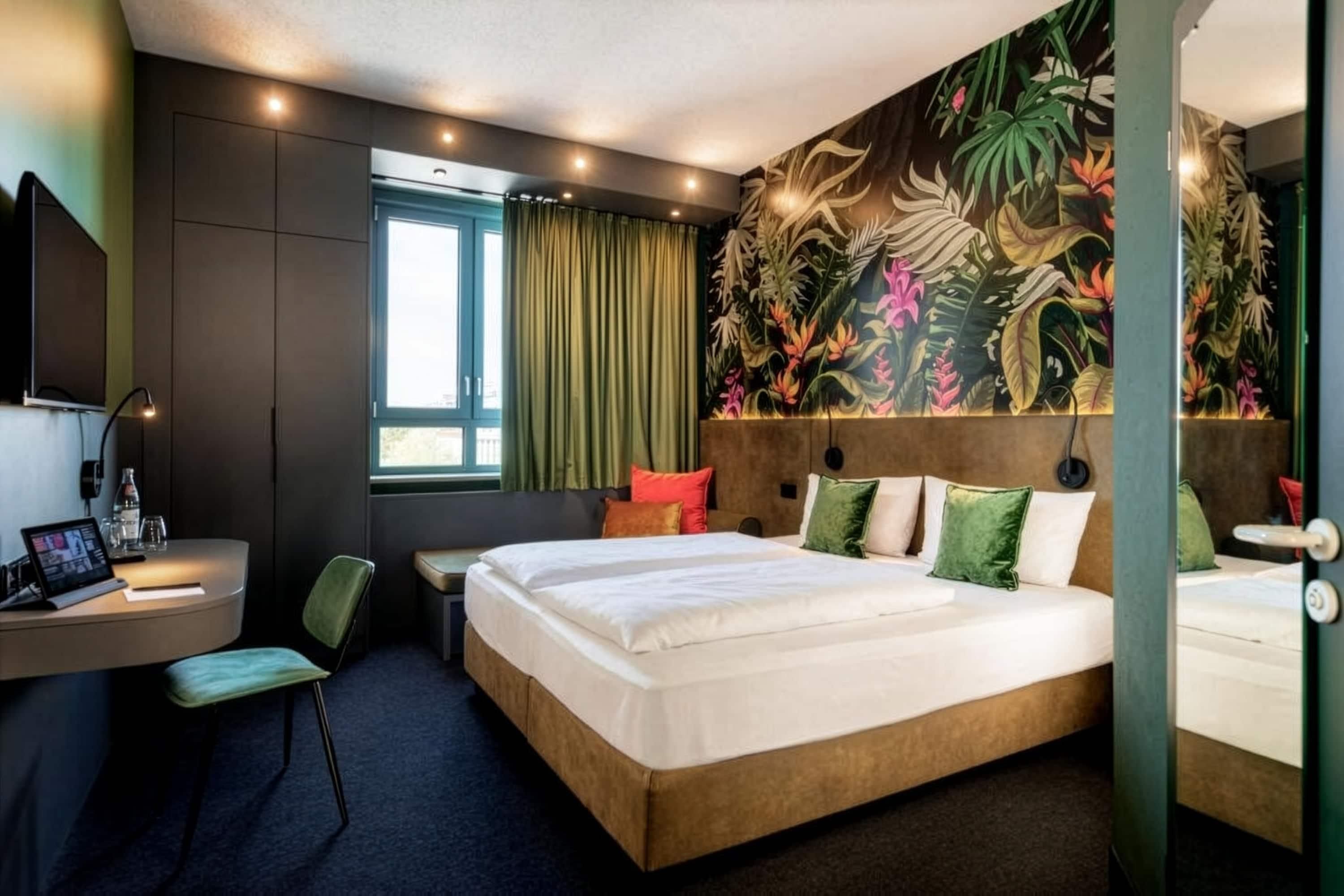Rugs Hotel Augsburg, Trademark Collection by Wyndham - אוגסבורג - חדר שינה