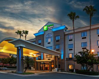 Holiday Inn Express & Suites Pharr - Pharr - Edificio