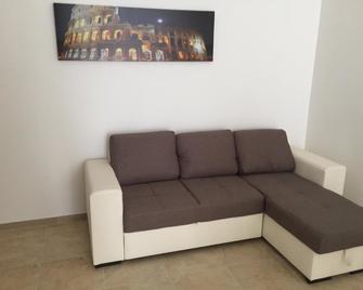 Appartamento Via Lata - Brindisi - Wohnzimmer
