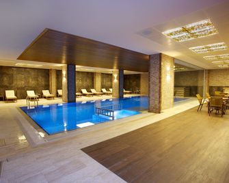 Grand Hotel Gulsoy Old City - Estambul - Piscina