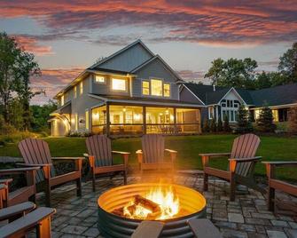 5 Pines on Trout- Trout Lake|3 SN Porch|Firepit - Pine River - Patio