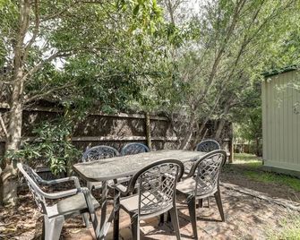 Casuarina - Metung - Patio