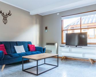 Departamento B - departamentos centricos - Villa La Angostura - Sala de estar