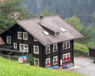 Gasthaus Bergheim - Gurtnellen - Будівля