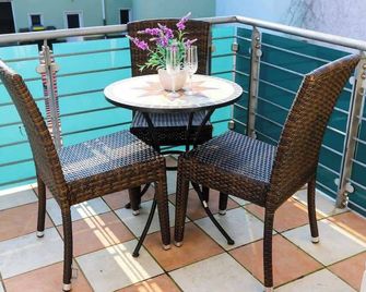 Ferienwohnung Min Herzing - Rostock - Balcony