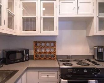 Downtown 2 bedroom 2 bath cottage - West Palm Beach - Cozinha