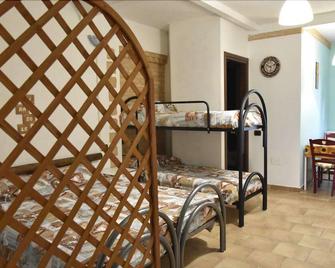 Agriturismo Fattoria del Colle - Agugliano - Schlafzimmer