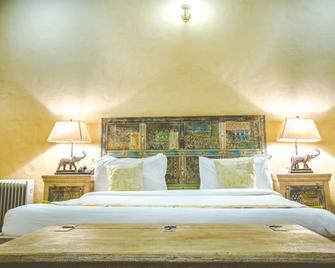 Welcomheritage Ranjitvilas - Amritsar - Bedroom