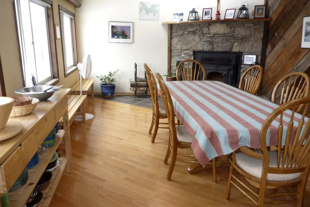 Ohiopyle's Best Location for a Reunion or Peaceful Getaway!