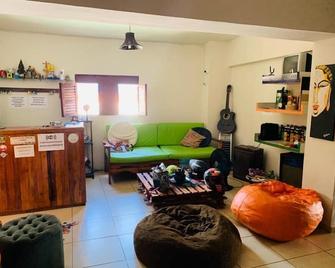 Pousada e Hostel Sol e Mar - João Pessoa - Oturma odası