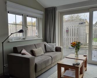 New in 2017! Wonderful quiet luxury and centrally located near Domburg! - Aagtekerke - Sala de estar