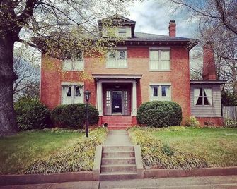 West Park Gardens - Culpeper - Gebäude