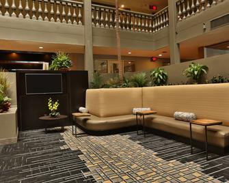 Doubletree Suites By Hilton Hotel Mcallen - McAllen - Lobby