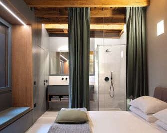 Officine Cavour Casa Dei Leoni Centro Storico Padova - Padua - Bedroom