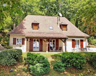 À l’orée des bois - Tremolat - Edificio