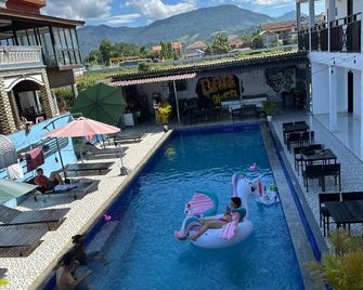 Santara Home - Vang Vieng - Pool