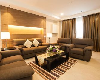 Garden Sentral Hotel - Kuala Belait - Sala de estar