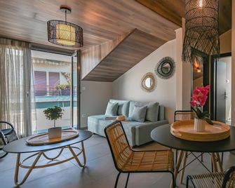 Evitel Luxury Living - Chaniotis