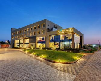 The Fern Residency Karad - Karād - Edificio