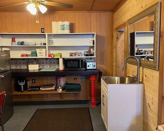 Terrific cottage with AC in Idaho City - Idaho City - Kitchen
