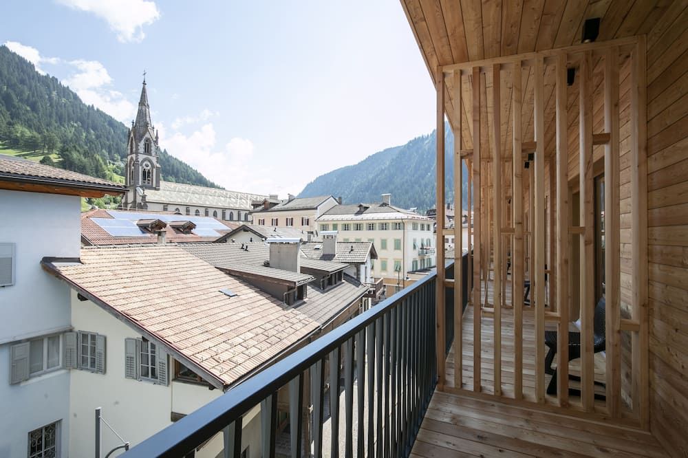 أكتيف هوتل روسات