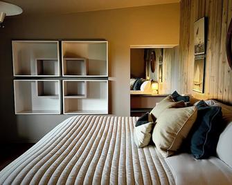 Cedar Dunes, Gallery Bedroom - Luxury Beach House in Fire Island Pines - Fire Island Pines - Bedroom