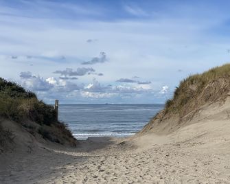 Charmantes Ferienhaus in Meeresnähe - Zonnemaire - Beach