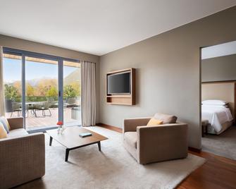 Sheraton Lake Como Hotel - Como - Living room