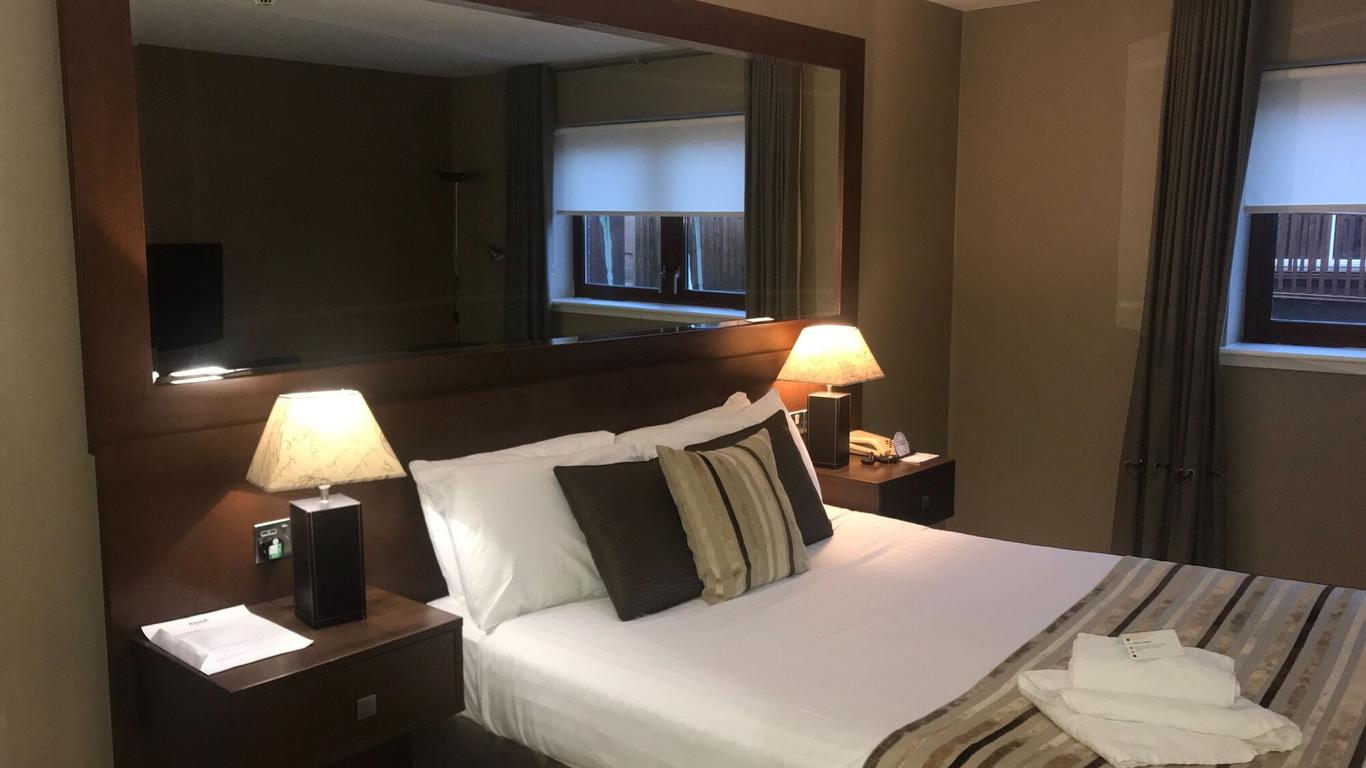 Alona Hotel