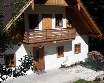 Plötzhof - Hof Bei Salzburg - Building