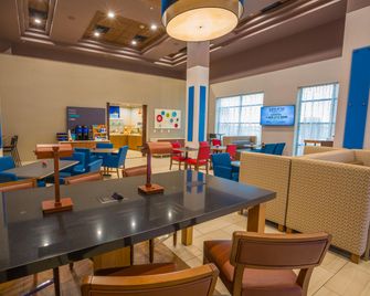 Holiday Inn Express & Suites Pasco-Tricities By IHG - Pasco - Restaurant