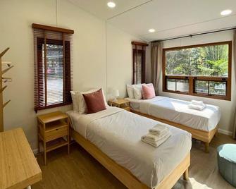 The Hilltop Erawan - Si Sawat - Habitación