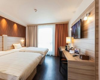 Staycity Aparthotels Heidelberg - Heidelberg - Schlafzimmer
