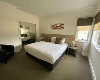 Echuca Hotel - Echuca - Bedroom