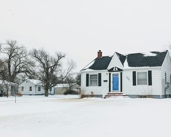 The Villa of Great Bend, KS - Great Bend - Building