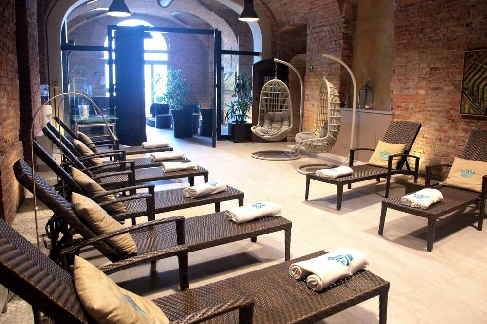 فيلا فونتانا ريليه سويت آند سبا