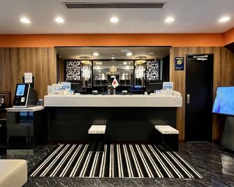 Apa Hotel Hamamatsu Eki Minami - האמאמטסו - דלפק קבלה