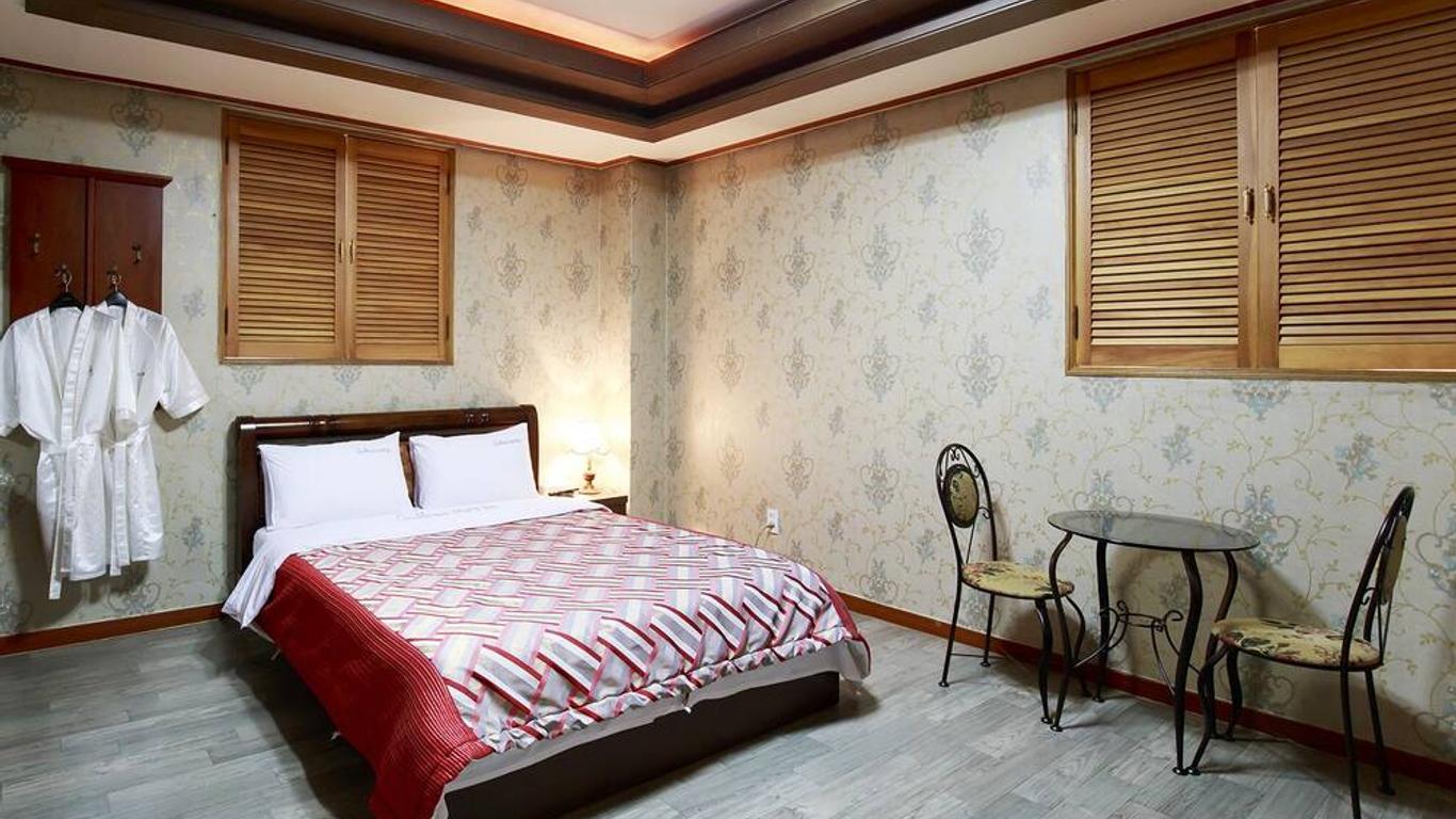 Galleria Hotel