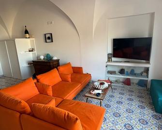 Heartbreaking sea view house in Capri - Italy - Capri - Sala de estar