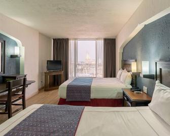 Hotel Fenix - Guadalajara - Schlafzimmer